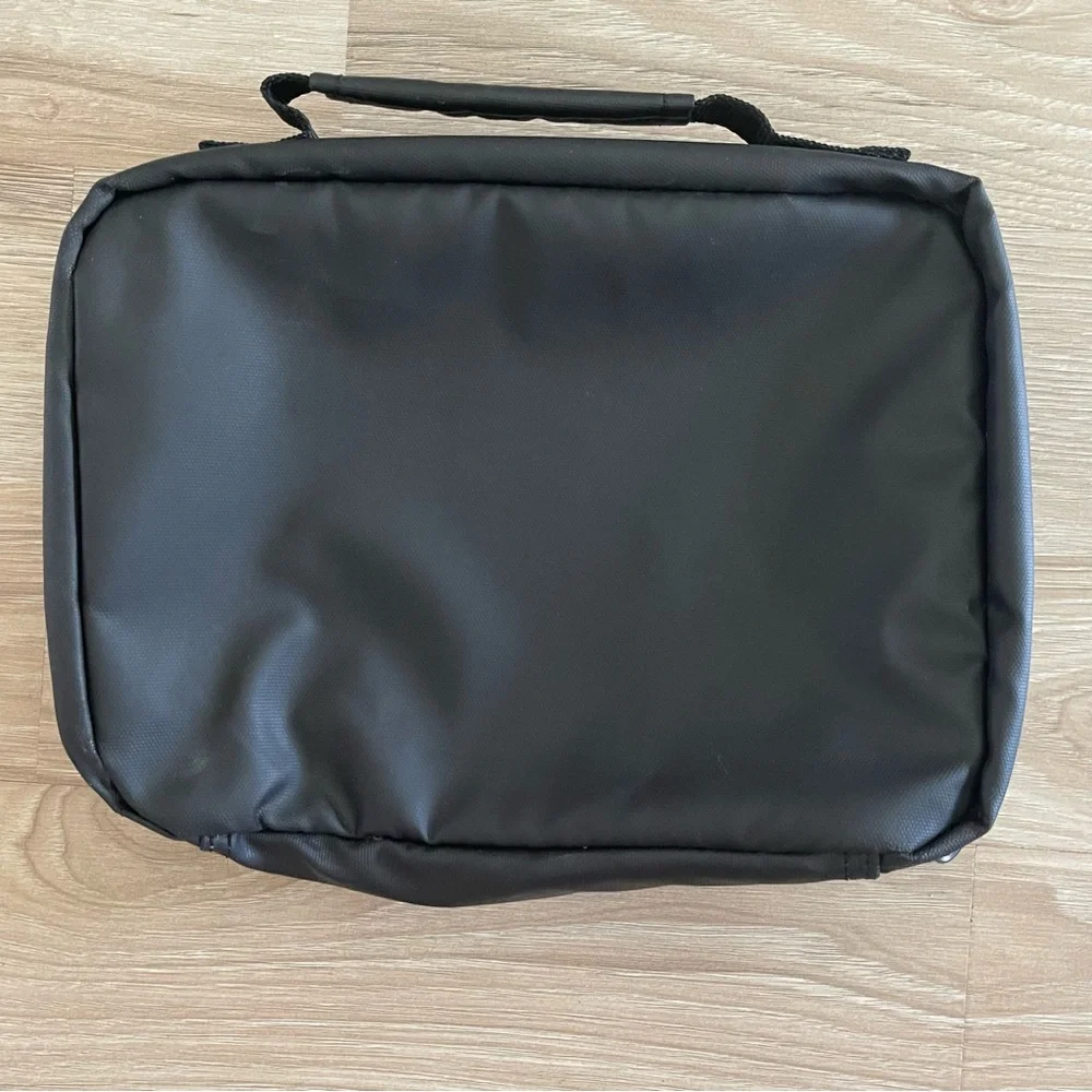 Nike Black and Neon Green Lunch Bag - Picture 2 of 5